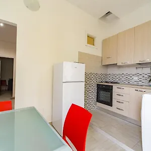 Naranji House Red Relax , Altavilla Milicia Italia